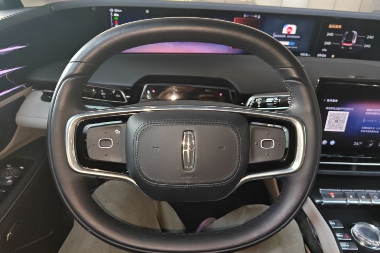 林肯 航海家 2023款 2.0T 四驱尊睿版中控内饰13