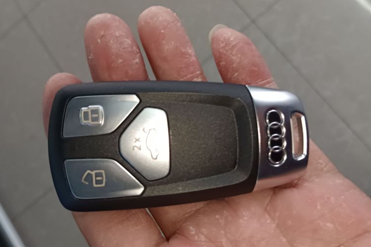 奥迪Q5L 2022款 改款 40T 豪华动感型中控内饰11