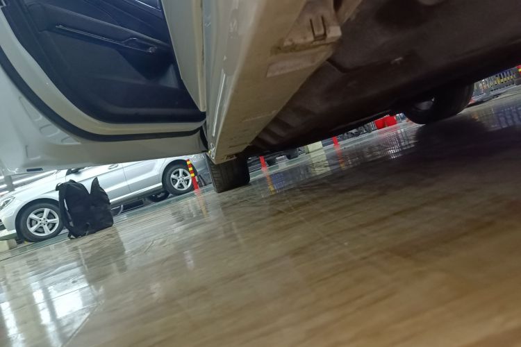 福特 金牛座 2019款 EcoBoost 245 尊享版局部细节9002