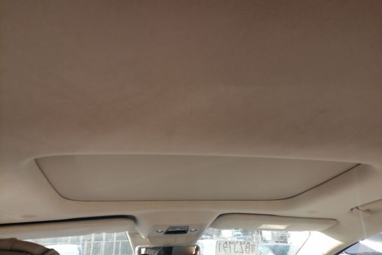 腾势D9 2022款 DM-i 970 四驱旗舰型中控内饰22