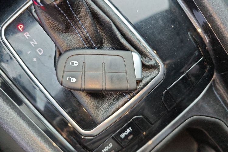 Jeep 指南者 2021款 220T 自动精英版中控内饰7001