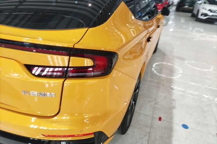 福特 蒙迪欧 2024款 2.0T E-混动运动版 ST-Line车身外观9