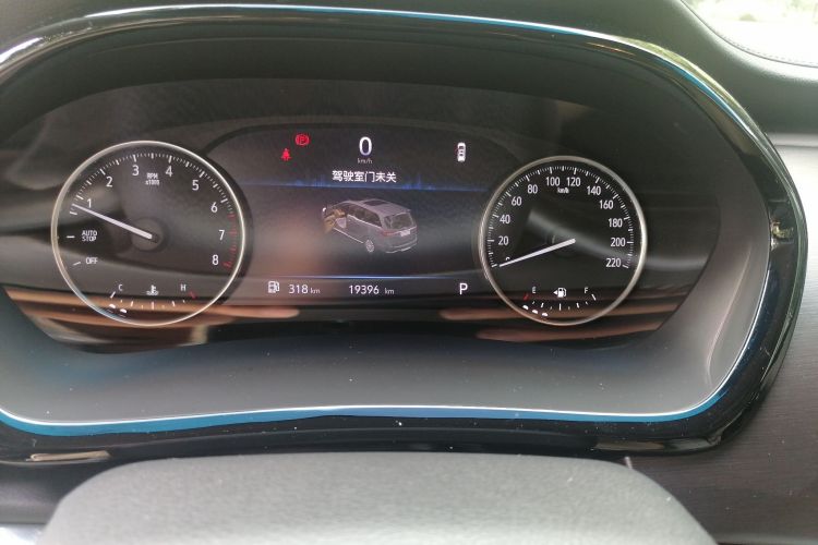 别克GL8 2023款 陆上公务舱 舒适型中控内饰14