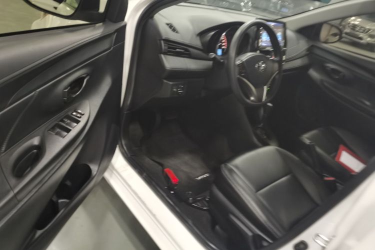 丰田 威驰 2021款 1.5L CVT创行版中控内饰7003