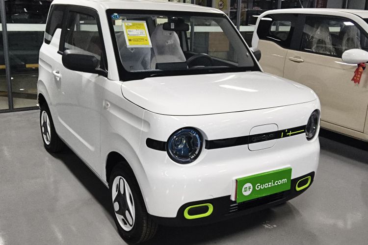 吉利银河 熊猫 2025款 210km 元气熊车身外观3