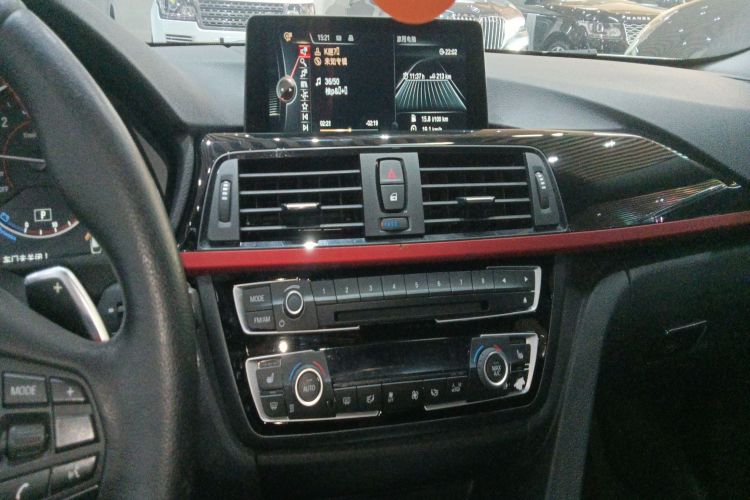 宝马4系 2014款 428i  xDrive Gran Coupe 设计套装型中控内饰16