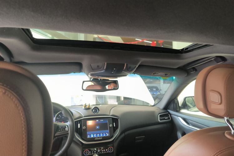 玛莎拉蒂 Ghibli 2014款 3.0T 标准版中控内饰22