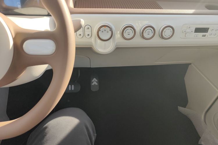 奔腾小马 2026款 222km 萌趣马 Plus中控内饰16