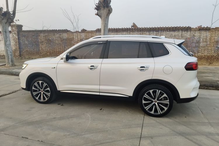 荣威RX5 eMAX 2020款 500PHEV 智能座舱至尊版车身外观4