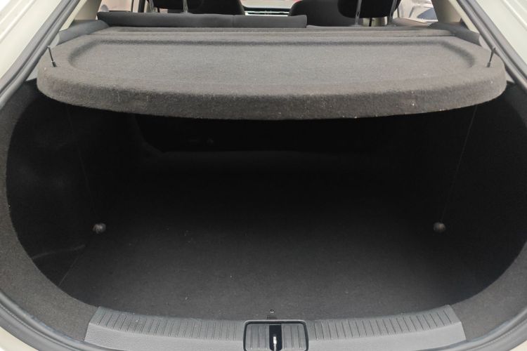 名爵 MG6 2017款 20T 自动精英智联版 国V机舱底盘23