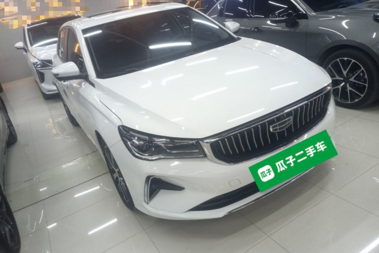 吉利汽车 帝豪 2023款 第4代冠军版 1.5L CVT尊贵型车身外观3