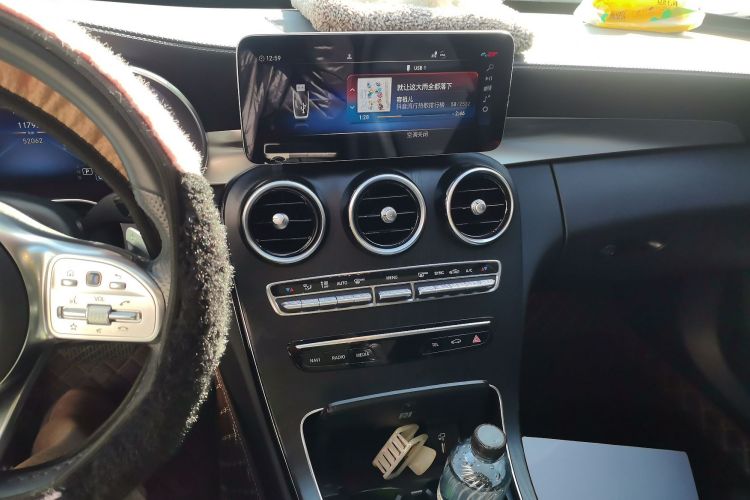 奔驰C级 2021款 C 260 L 运动版中控内饰16