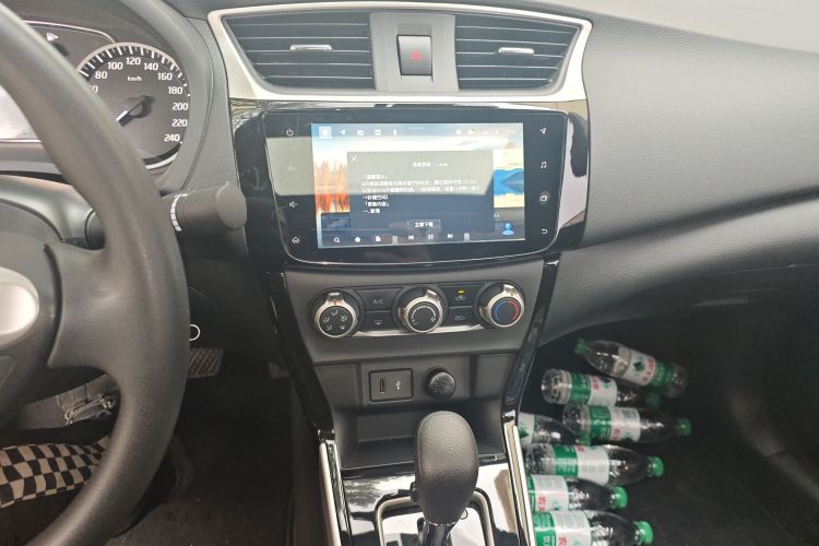 日产 轩逸 2022款 经典 1.6XL CVT豪华版中控内饰16
