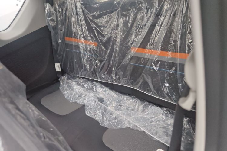 五菱汽车 宏光MINIEV 2021款 马卡龙臻享款 三元锂中控内饰21