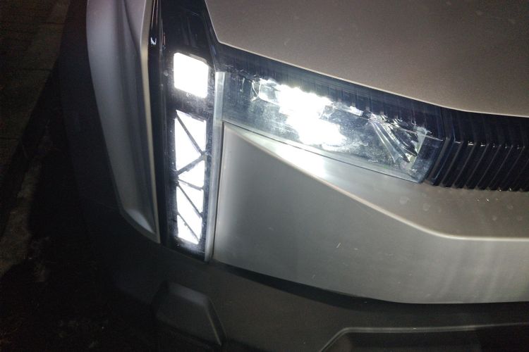 奇瑞iCAR 03 2024款 472km 四驱长续航智越版车身外观8