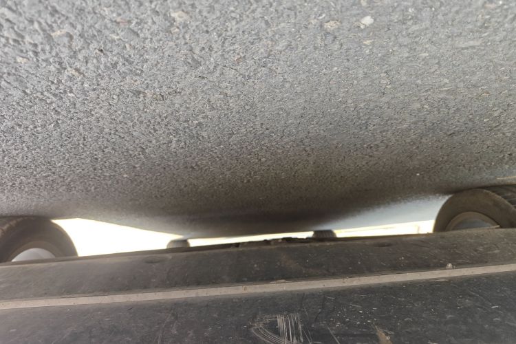 红旗H5 2023款 2.0T 自动智联旗畅版局部细节9008