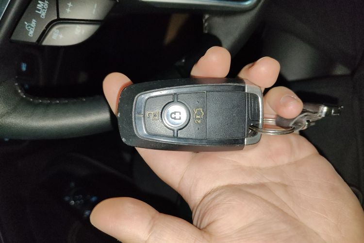 福特 锐界 2018款 EcoBoost 245 两驱豪锐型 7座 国V中控内饰7001