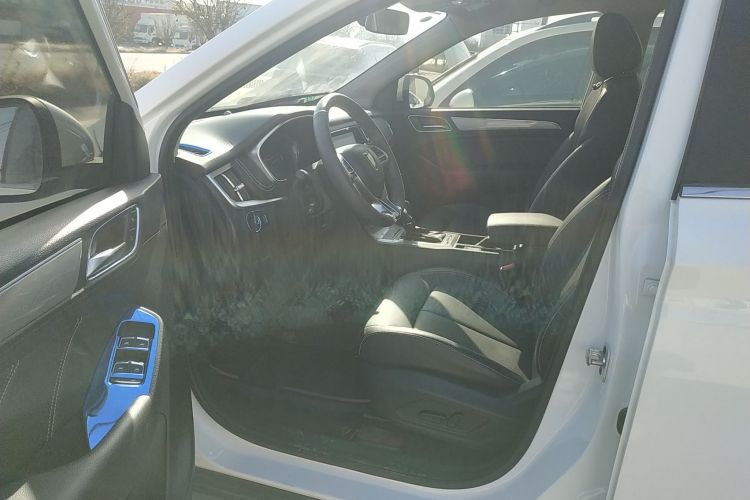 荣威RX5 2020款 20T 自动4G互联超越旗舰版中控内饰7003