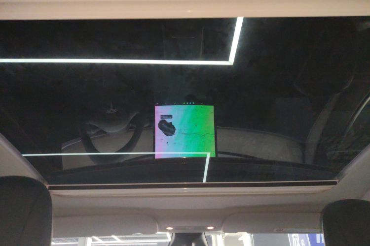 特斯拉 Model Y 2021款 标准续航后驱版局部细节22