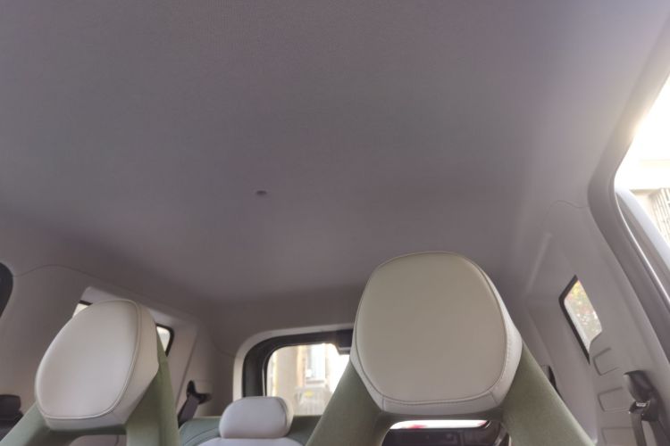 吉利银河 2025款 210km 熊猫骑士中控内饰22