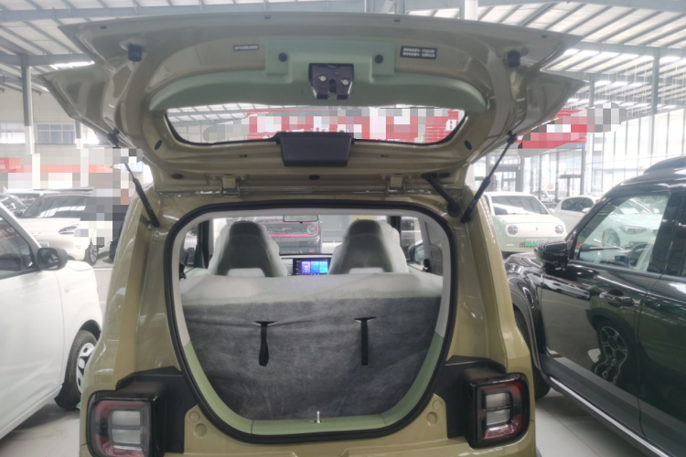 吉利银河 2025款 210km 熊猫骑士机舱底盘23