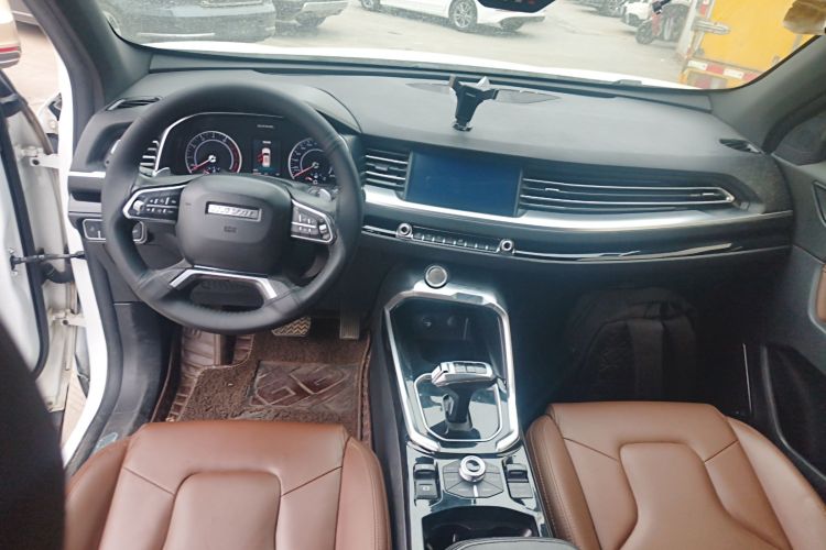 哈弗H6 2017款 蓝标 2.0T 自动两驱智尚型中控内饰12