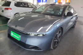 领克Z10 2024款 95kWh 702km四驱智驾Ultra