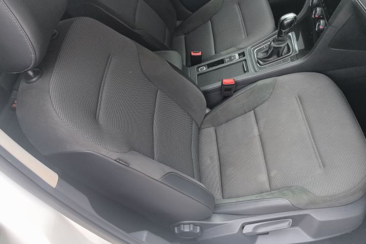 大众 高尔夫 2018款 230TSI 自动舒适型局部细节41