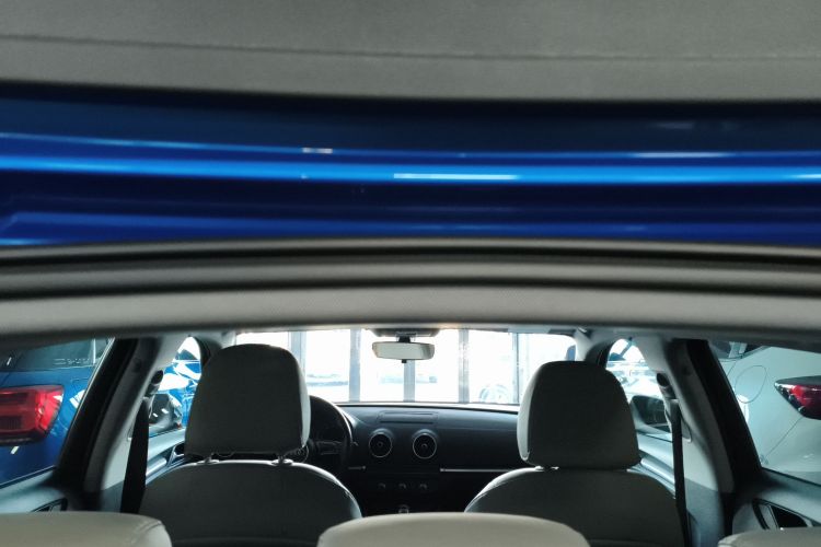 奥迪A3 2017款 Sportback 35 TFSI 进取型中控内饰22