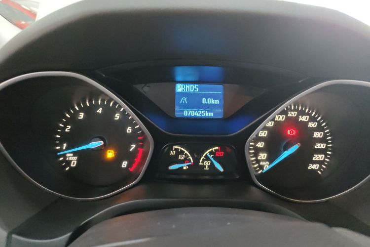 福特 福克斯 2012款 三厢 1.6L 自动舒适型中控内饰14