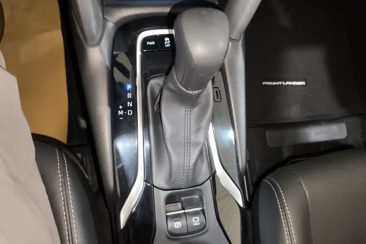 丰田 锋兰达 2022款 2.0L CVT豪华PLUS版中控内饰18