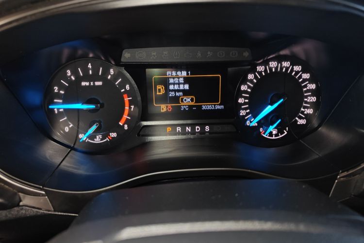 福特 蒙迪欧 2020款 EcoBoost 180 时尚型中控内饰14