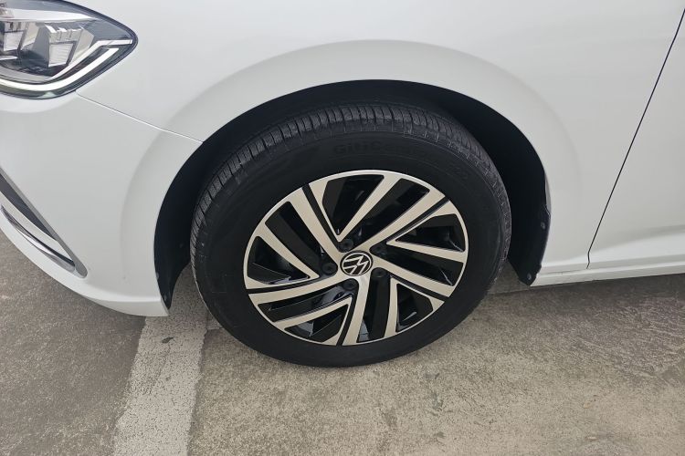 大众 朗逸 2023款 1.5L 自动五百万版车身外观6007