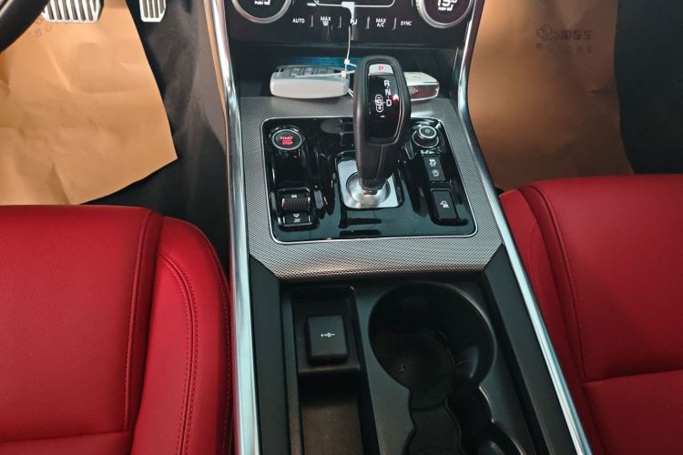 捷豹XEL 2022款 2.0T 250PS R-DYNAMIC S进取运动版中控内饰18