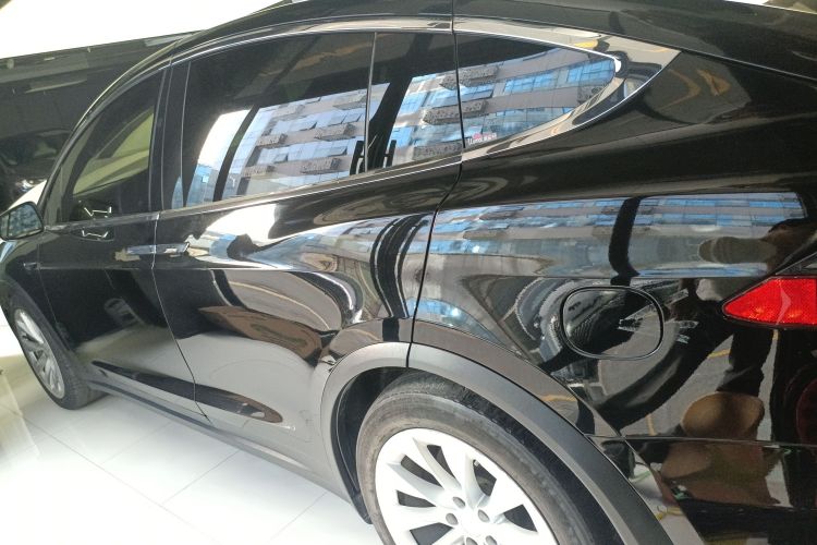 特斯拉 Model X 2019款 标准续航版车身外观6003