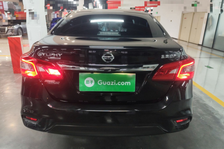 日产 轩逸 2024款 改款二 经典 1.6XE CVT舒适版车身外观6