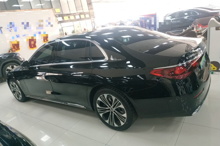 奔驰E级 2025款 改款 E 300 L 豪华型车身外观6003