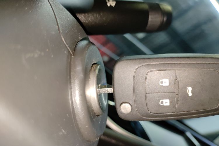 别克 英朗 2019款 18T 自动互联精英型 国VI中控内饰11