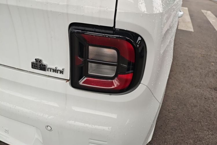 吉利银河 熊猫 2025款 210km 元气熊车身外观6006