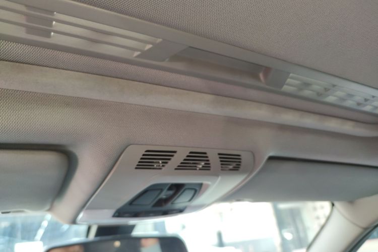 宝马3系 2016款 316Li 时尚型局部细节22