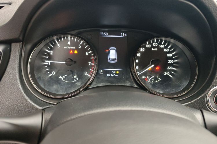 日产 奇骏 2021款 2.0L CVT 2WD XL ITS舒适纪念版中控内饰14