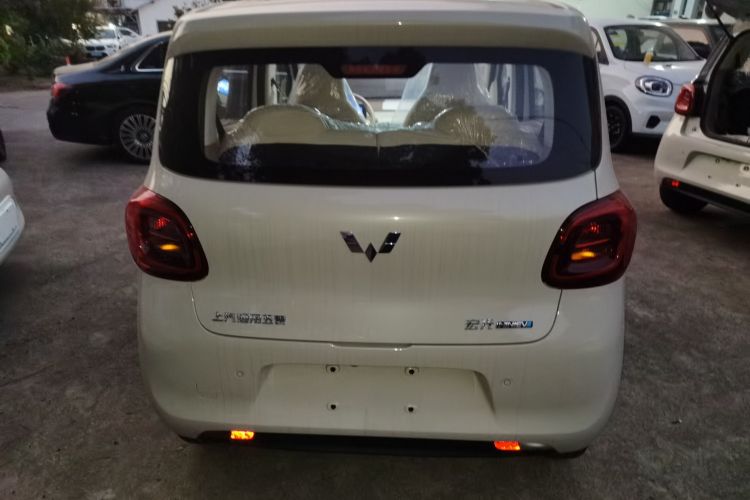 五菱汽车 宏光MINIEV 2025款 四门版 进阶款车身外观6