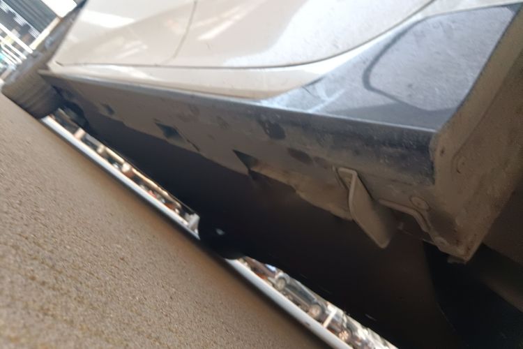 本田 思域 2021款 HATCHBACK 220TURBO CVT新锐控局部细节9002