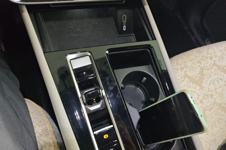 大众 途昂 2023款 改款 380TSI 四驱尊崇豪华版中控内饰18