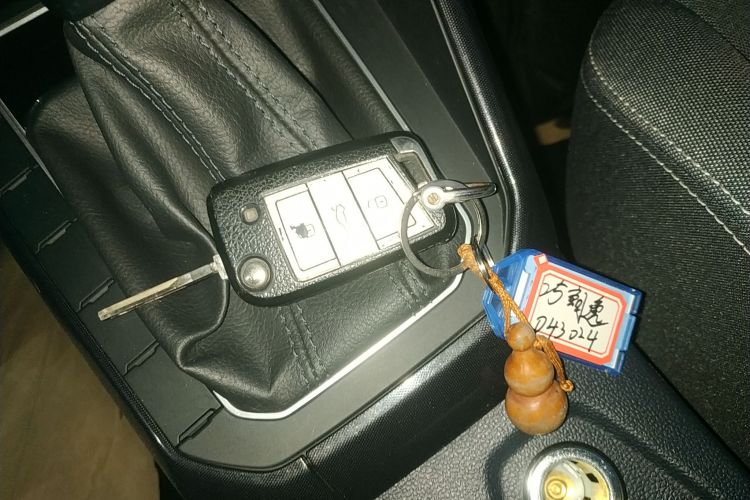 大众 朗逸 2023款 新锐 1.5L 自动新逸版中控内饰7001