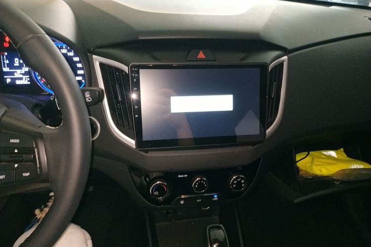 北京现代ix25 2017款 1.6L 自动智能型中控内饰16