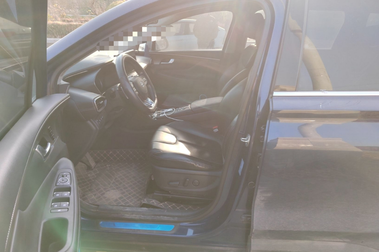 现代 胜达 2019款 380 TGDi DLX 自动两驱智尊版PLUS 国VI中控内饰19