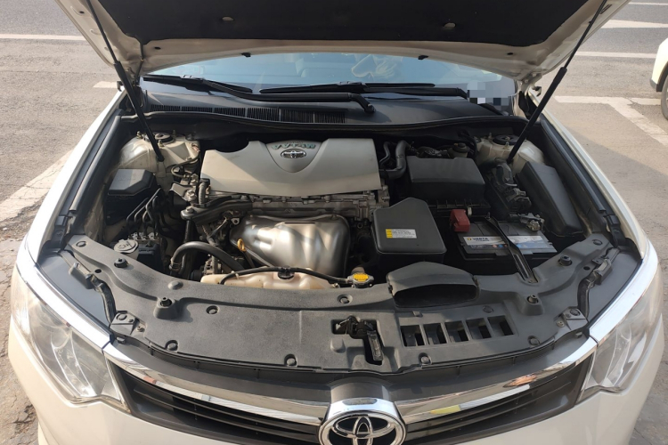 丰田 凯美瑞 2016款 2.0G 十周年纪念领先版局部细节24