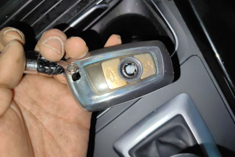 宝马3系 2018款 320Li 领先型M运动套装中控内饰11