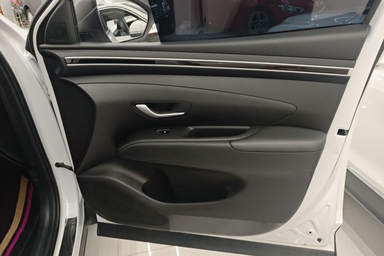 现代 2023款 途胜L 1.5T 自动两驱GLX精英版中控内饰42